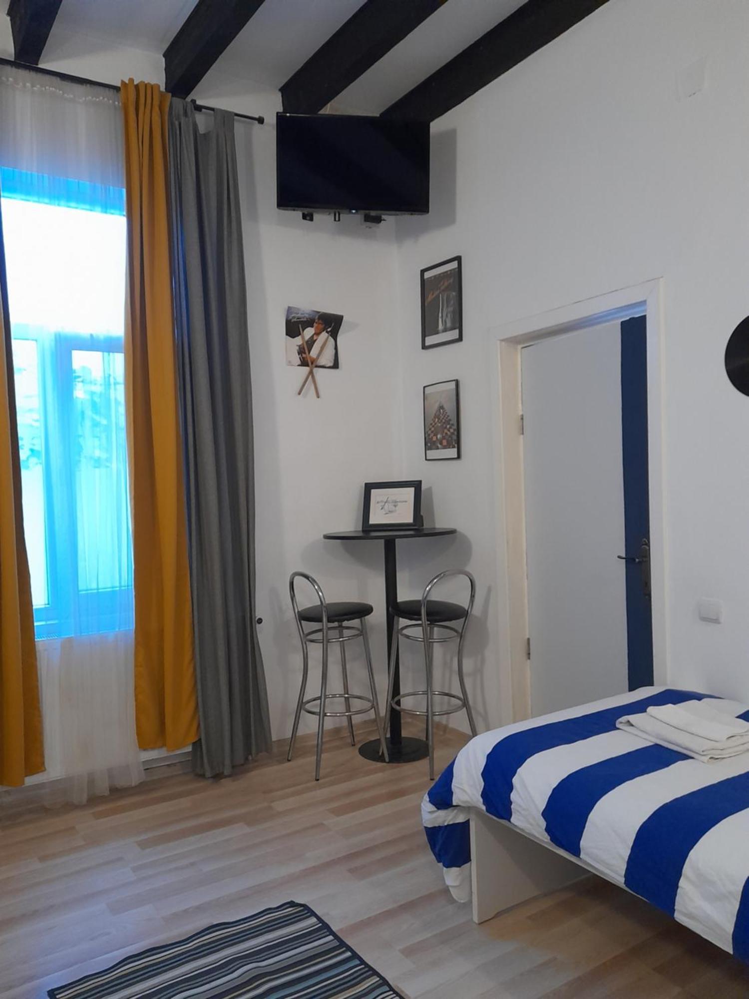 Appartement Casa Liveni à Bucarest Extérieur photo